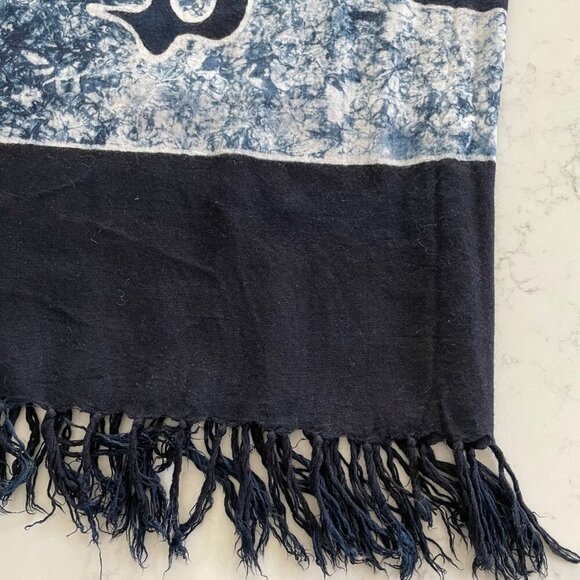 Tropical Fringed Wrap/Cover Up w Lizard Print Solid Border Blue + White No Tags - Picture 4 of 5